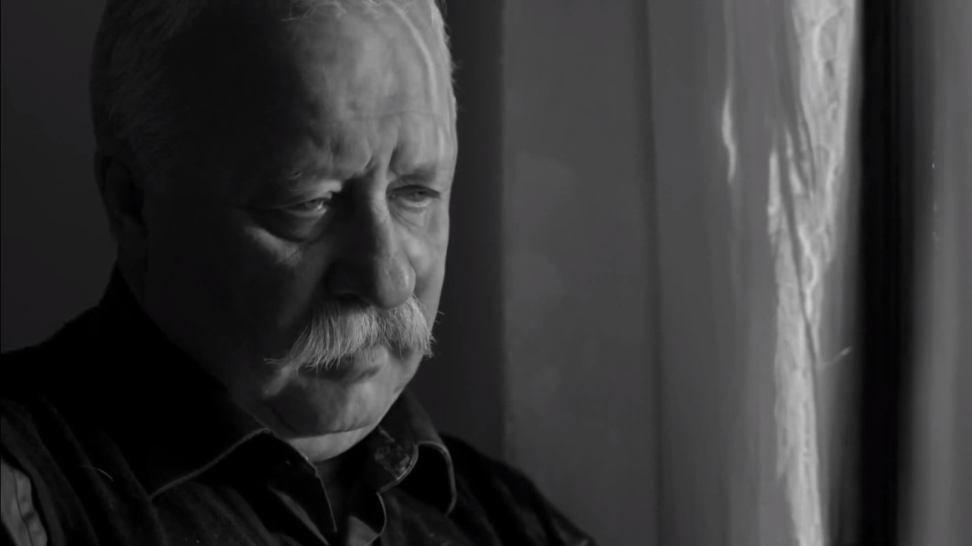 Грустный якубович мем