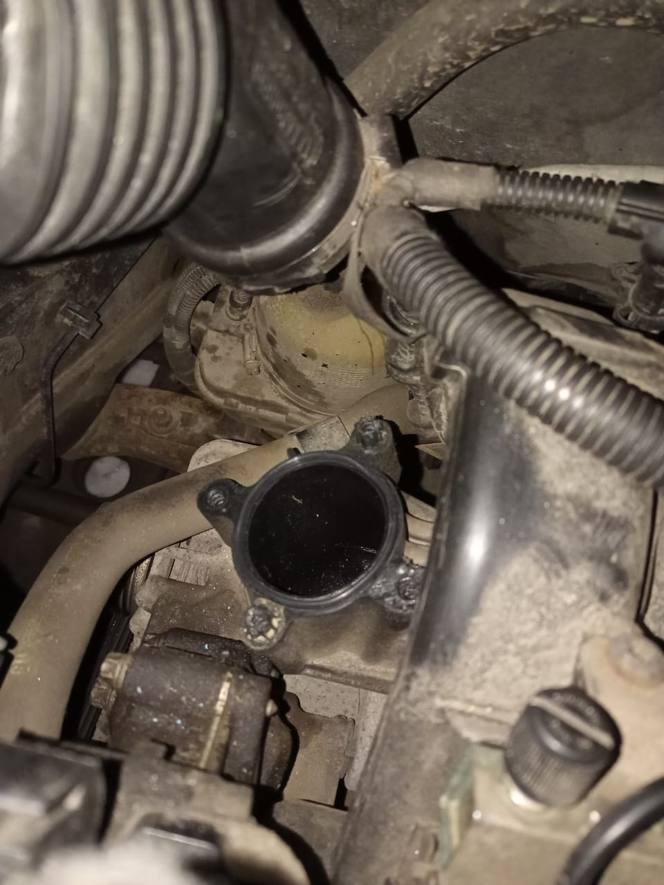 24. Чистка дроссельной заслонки. Масло в впускном коллекторе. — Opel ...