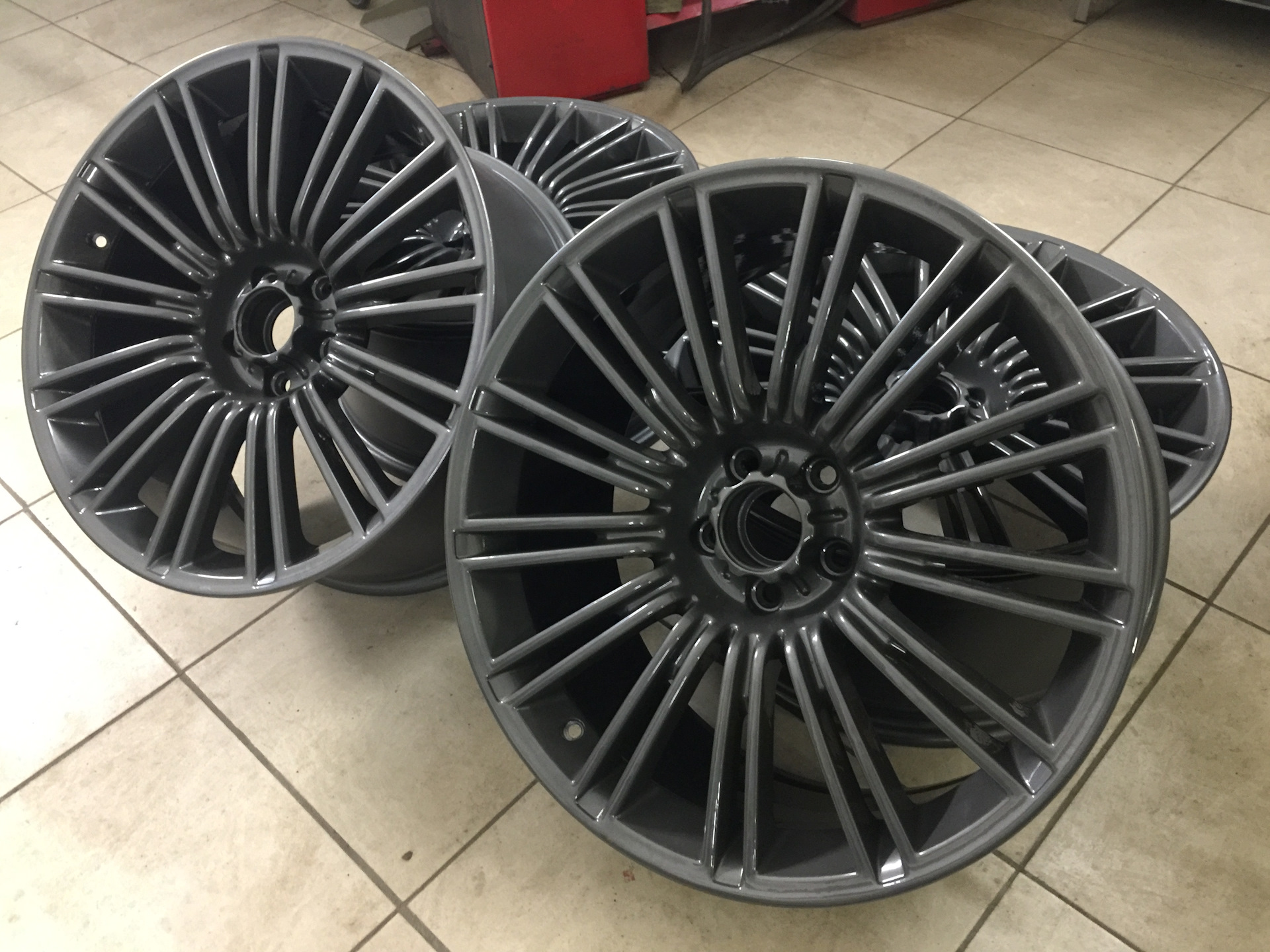 Диски 23. Диски Bentley r20. 20 Бентли диски r20. Диски Bentley r20.Replica. Диски на Bentley r20 черные.