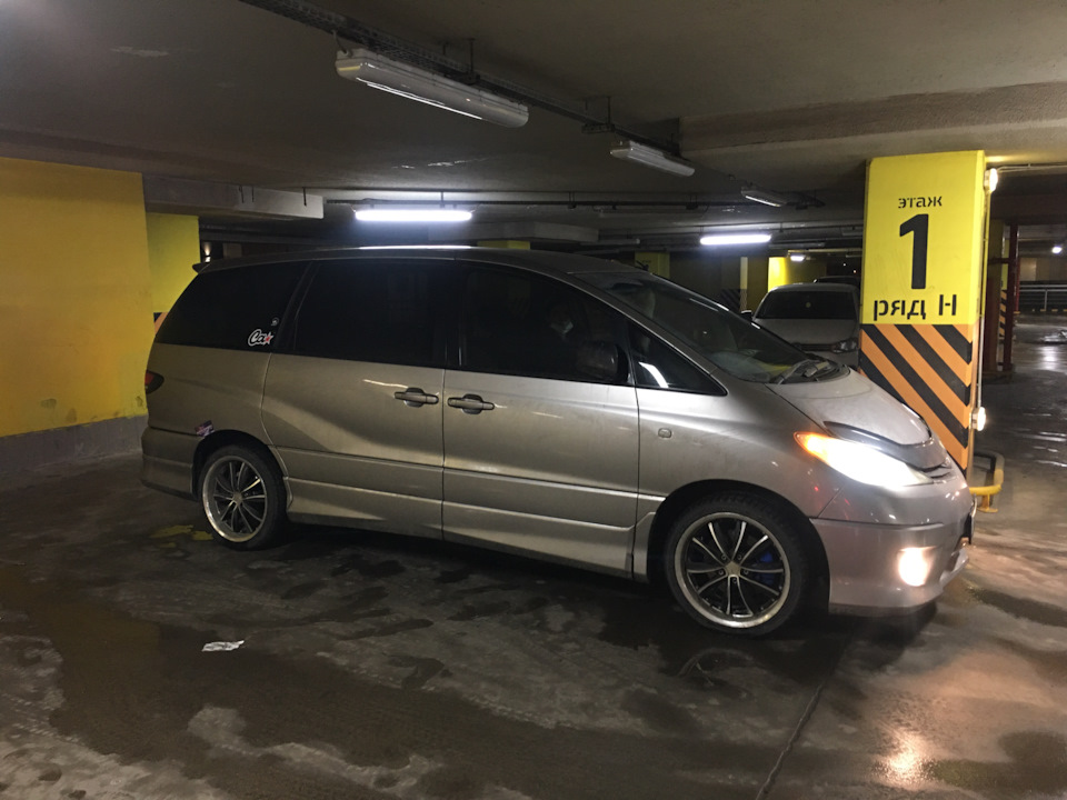 Toyota Estima 2001 Tuning