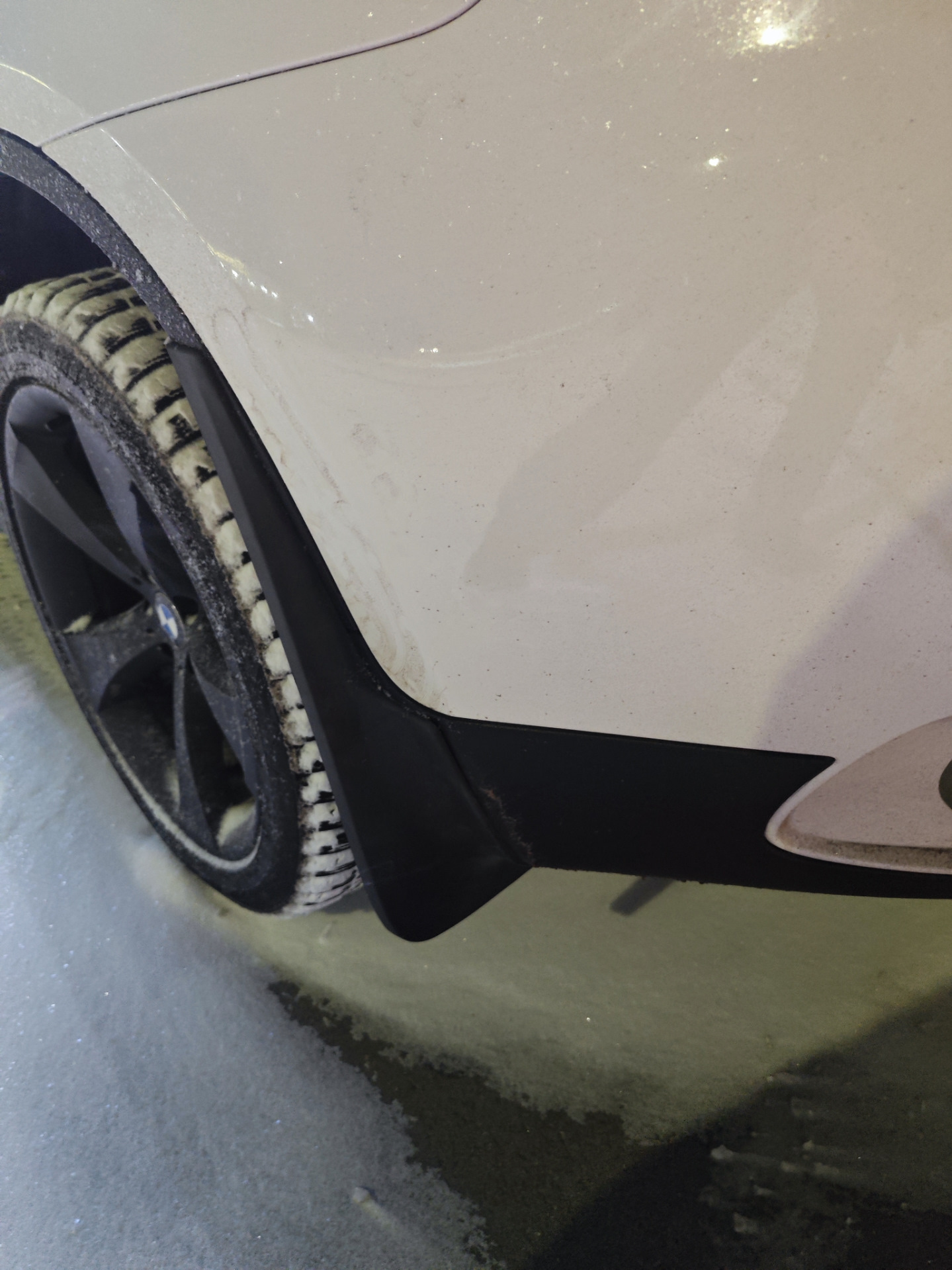 Брызговики. — BMW X6 (E71/E72), 3 л, 2014 года | аксессуары | DRIVE2
