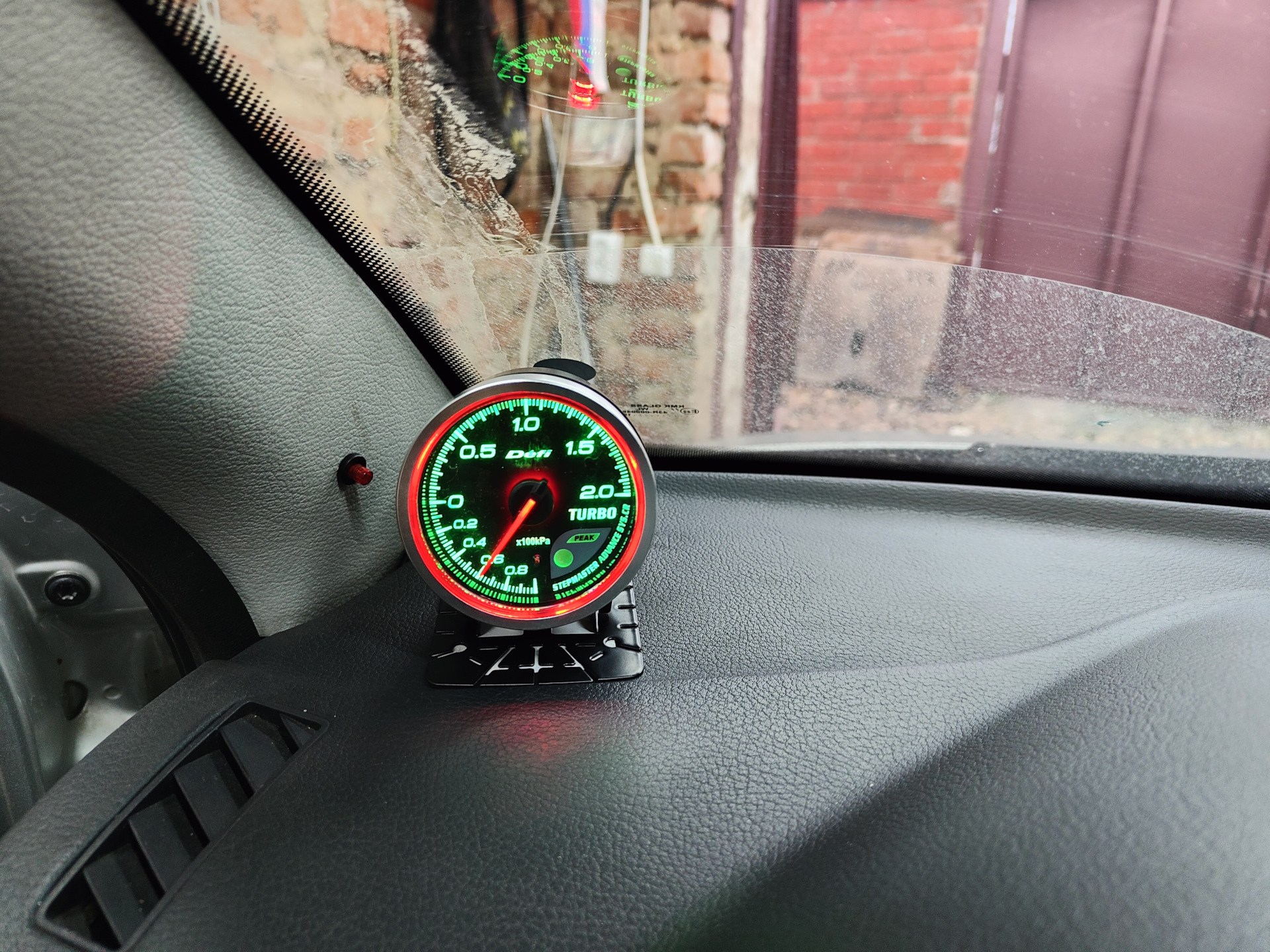 Установка датчика буста "Defi" — Skoda Octavia A4 Mk1, 1,8 л, 2004 года ...