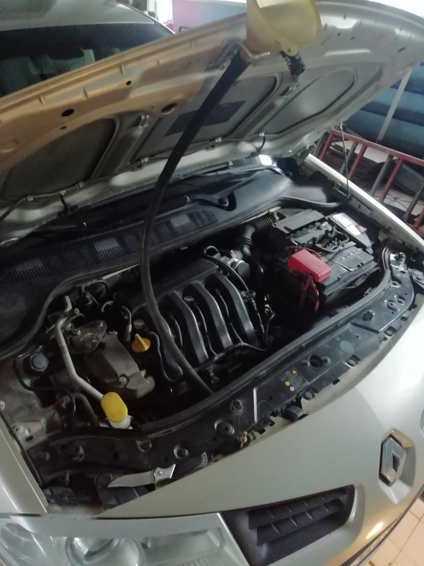 Замена масла в КПП — Renault Megane II, 1,6 л, 2007 года | своими ...