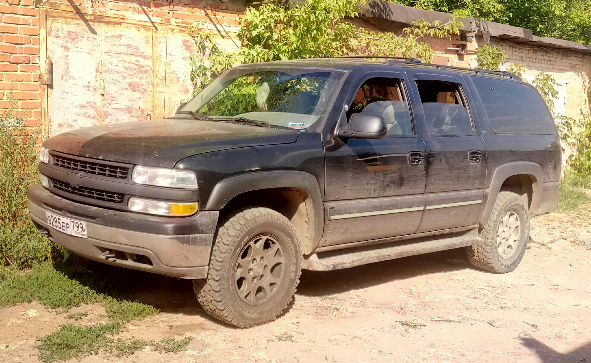 Chevrolet Suburban 10