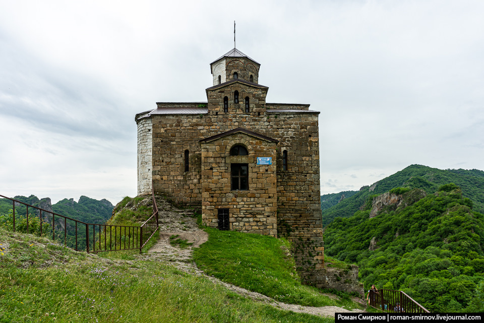 сентинский и шоанинский храмы карачаево черкесская. Смотреть фото сентинский и шоанинский храмы карачаево черкесская. Смотреть картинку сентинский и шоанинский храмы карачаево черкесская. Картинка про сентинский и шоанинский храмы карачаево черкесская. Фото сентинский и шоанинский храмы карачаево черкесская