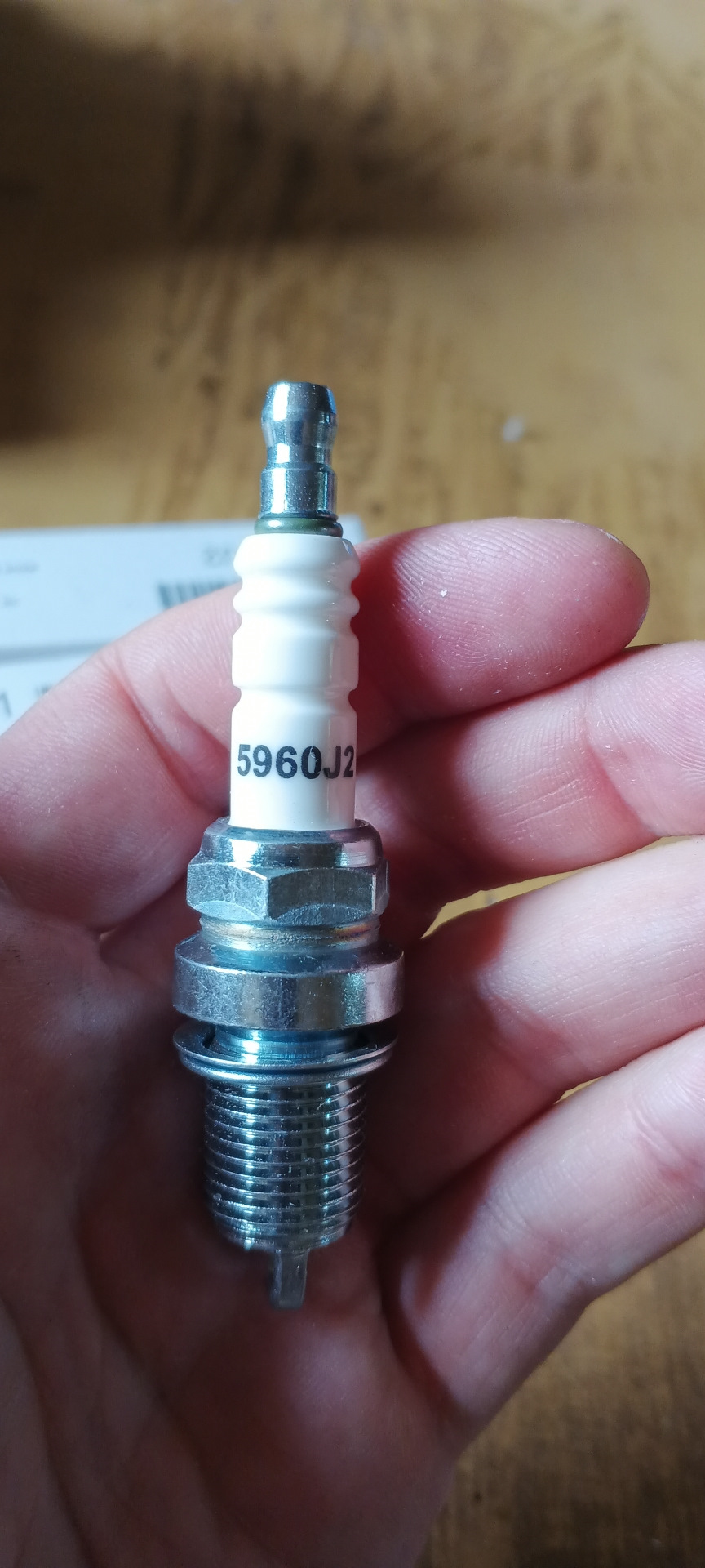 5960J2 Свеча зажигания 4619 Рено Logan PSA FR 7 DC+ Peugeot Citroen ...