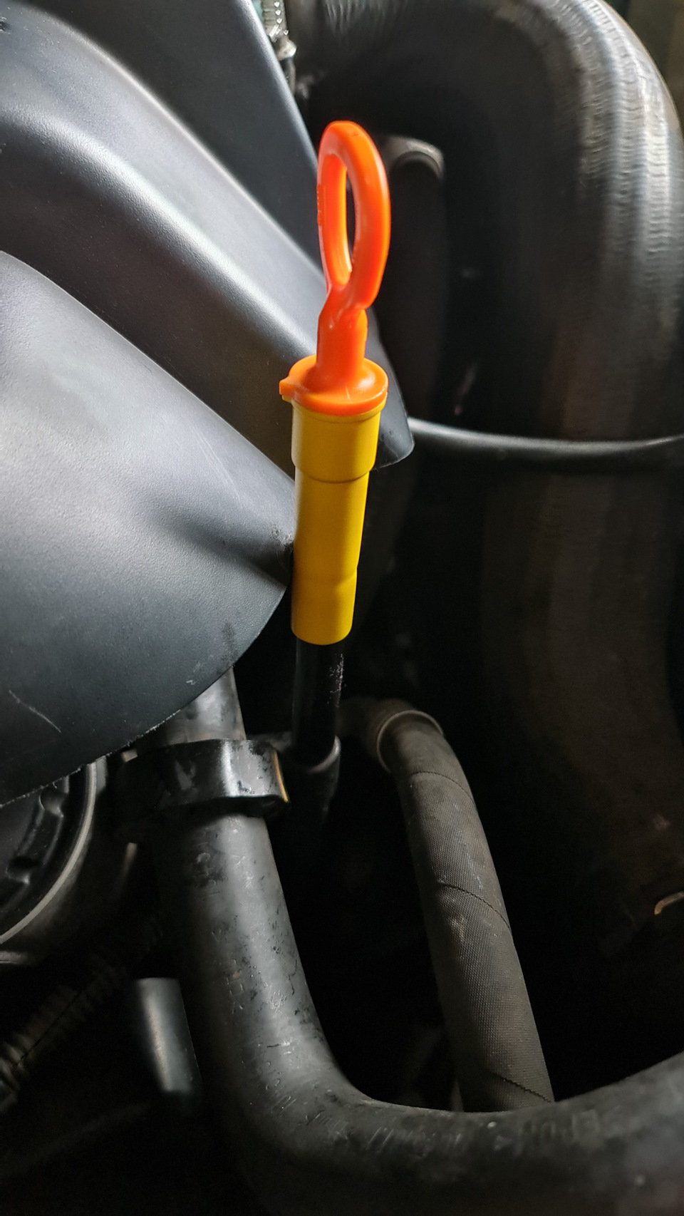 Трубка масляного щупа — Volkswagen Touareg (1G), 2,5 л, 2008 года ...