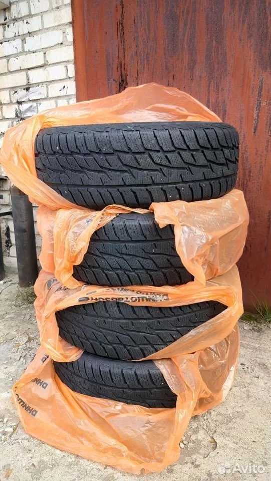 Шины зимние нешипованные Matador 215/65 R16 на Hyundai Creta (1G). Б/у ...