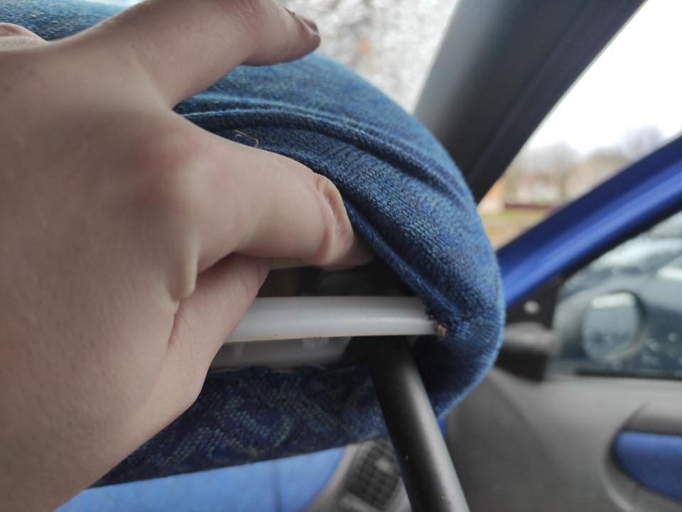 Снятие подголовников lancia ypsilon. — Lancia Ypsilon, 1,1 л, 1998 года ...