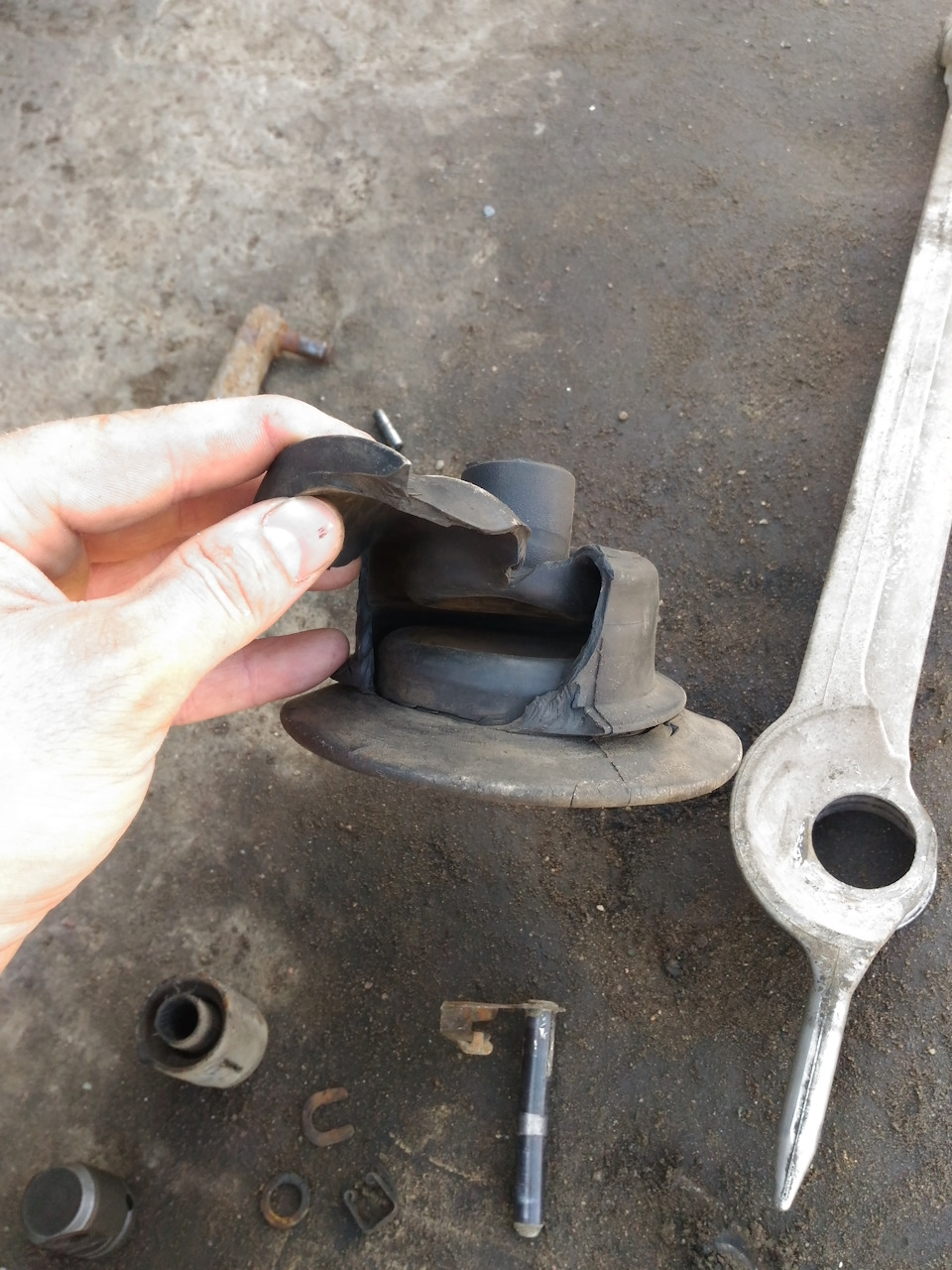 Фото в бортжурнале BMW 5 series (E39)