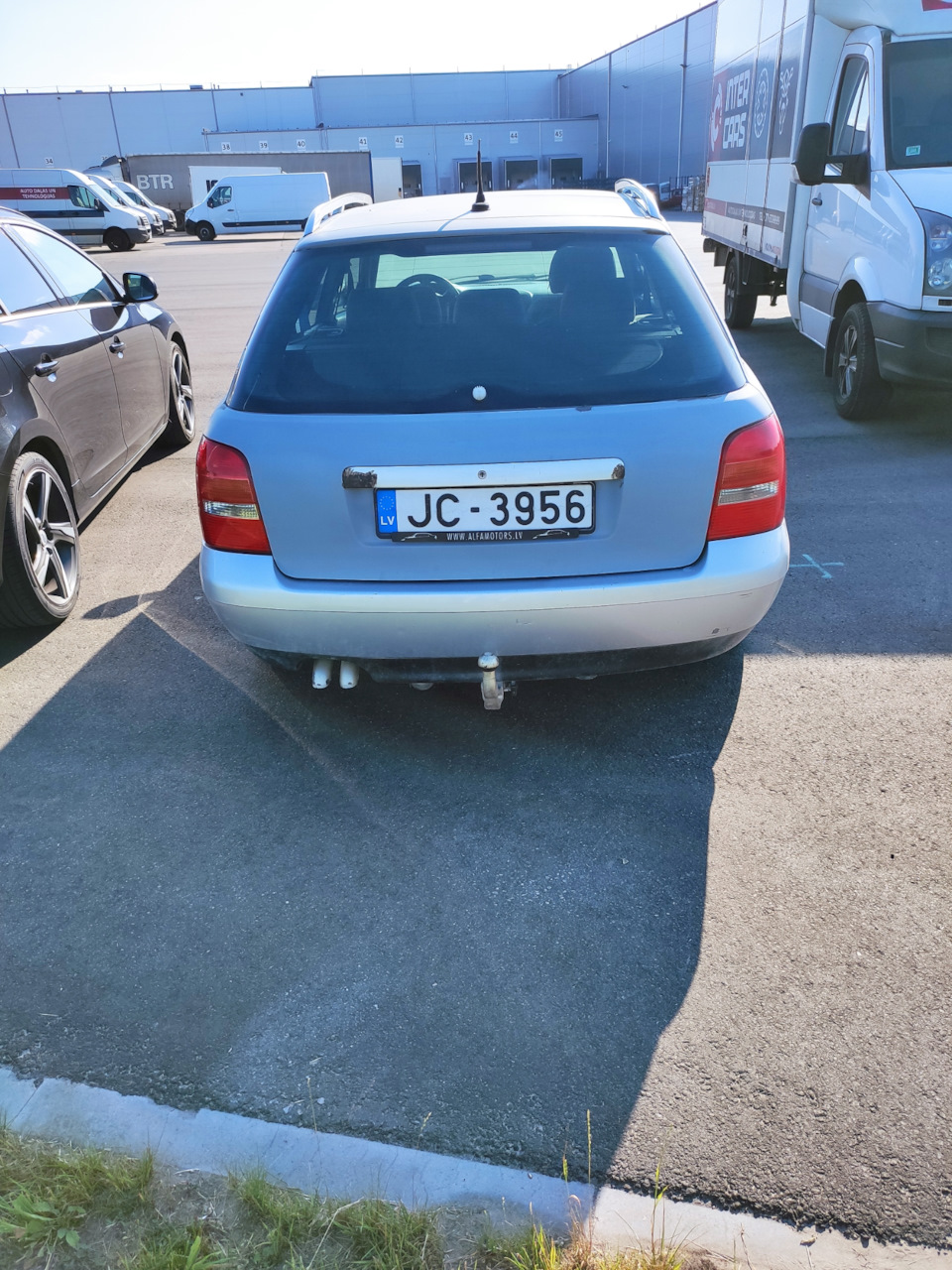 Замена фары. — Audi A4 Avant (B5), 1,9 л, 2000 года | запчасти | DRIVE2
