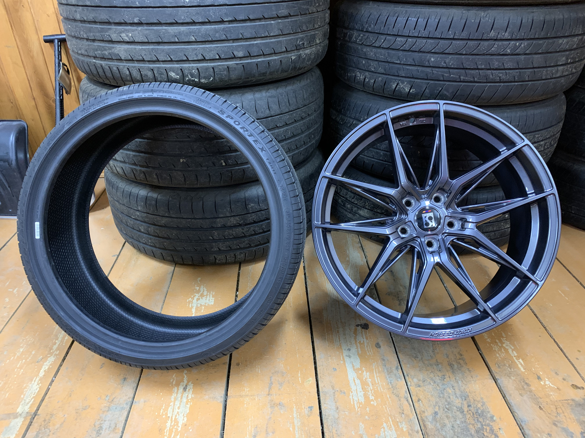 245 45 r19 dunlop. 235/45 R19. 215 35 R19. Резина 215.35 r19. R19 215 35 -50.