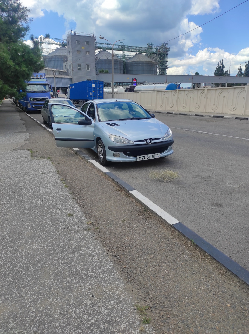 Дорога в отпуск — Геленджик — Peugeot 206 Sedan, 1,4 л, 2008 года |  путешествие | DRIVE2