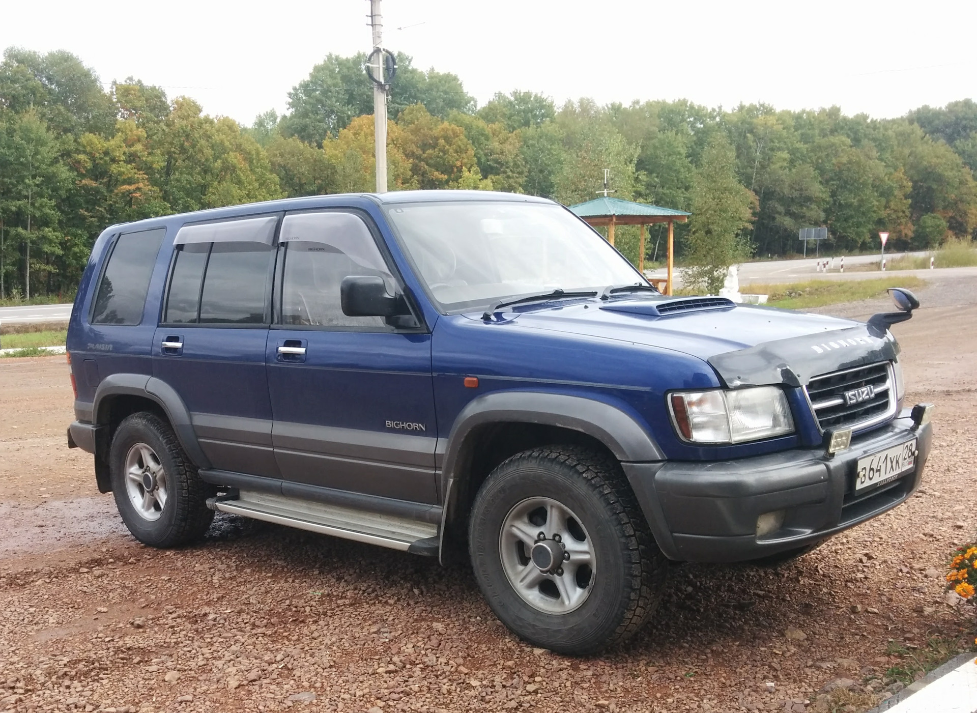 Isuzu bighorn. Исузу Бигхорн 3.1 дизель. Isuzu Bighorn 1998. Исузу Бигхорн 1998. Исузу Бигхорн 2000.