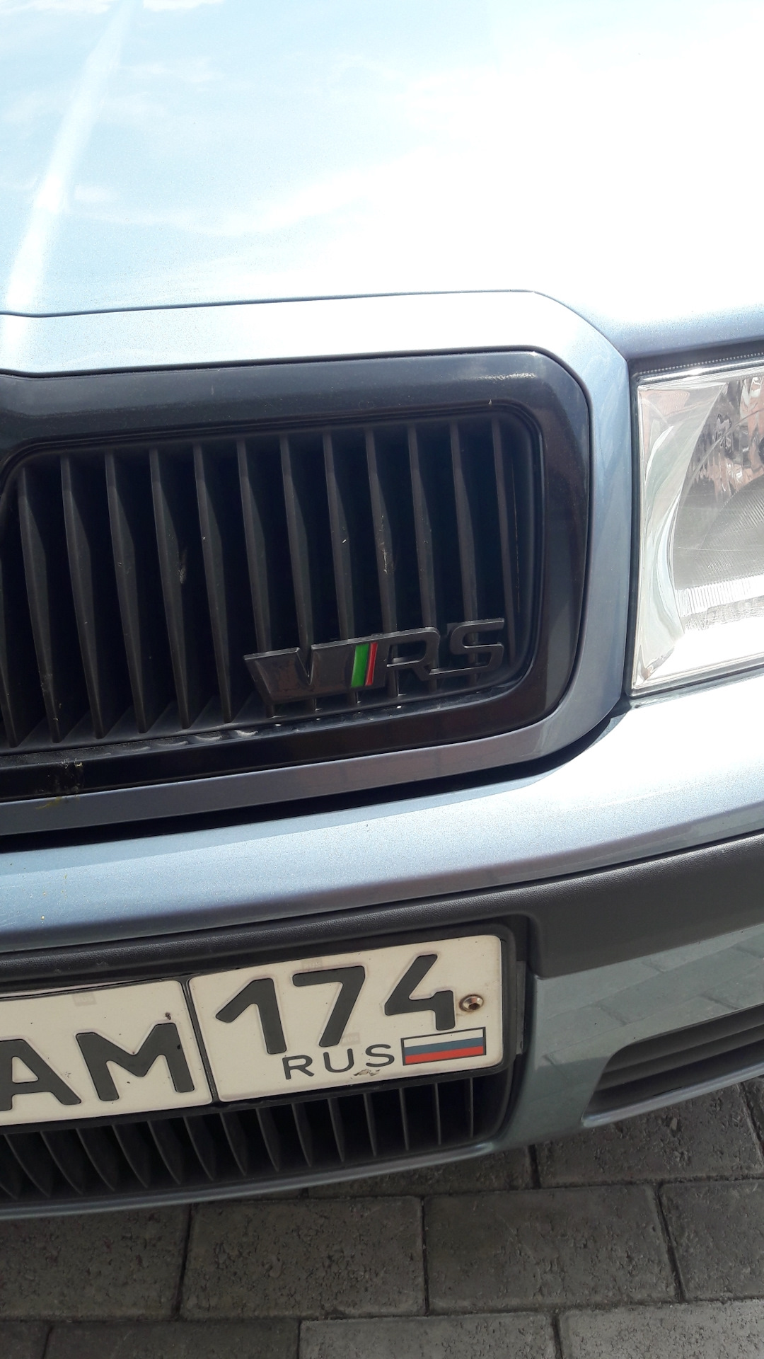 Колпачки в диски и шильдик VRS с китаю — Skoda Octavia A4 Mk1, 1,4 л ...