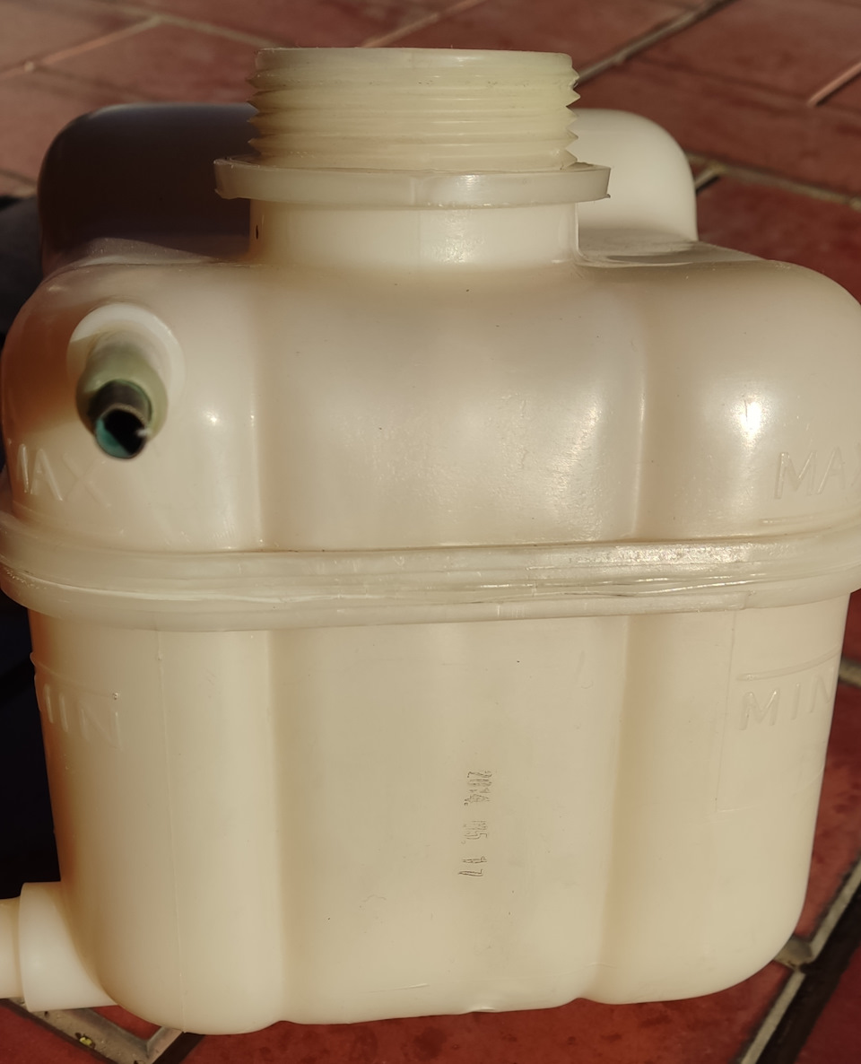 Расширительный бачок — Chevrolet Lacetti Sedan, 1,5 л, 2014 года ...