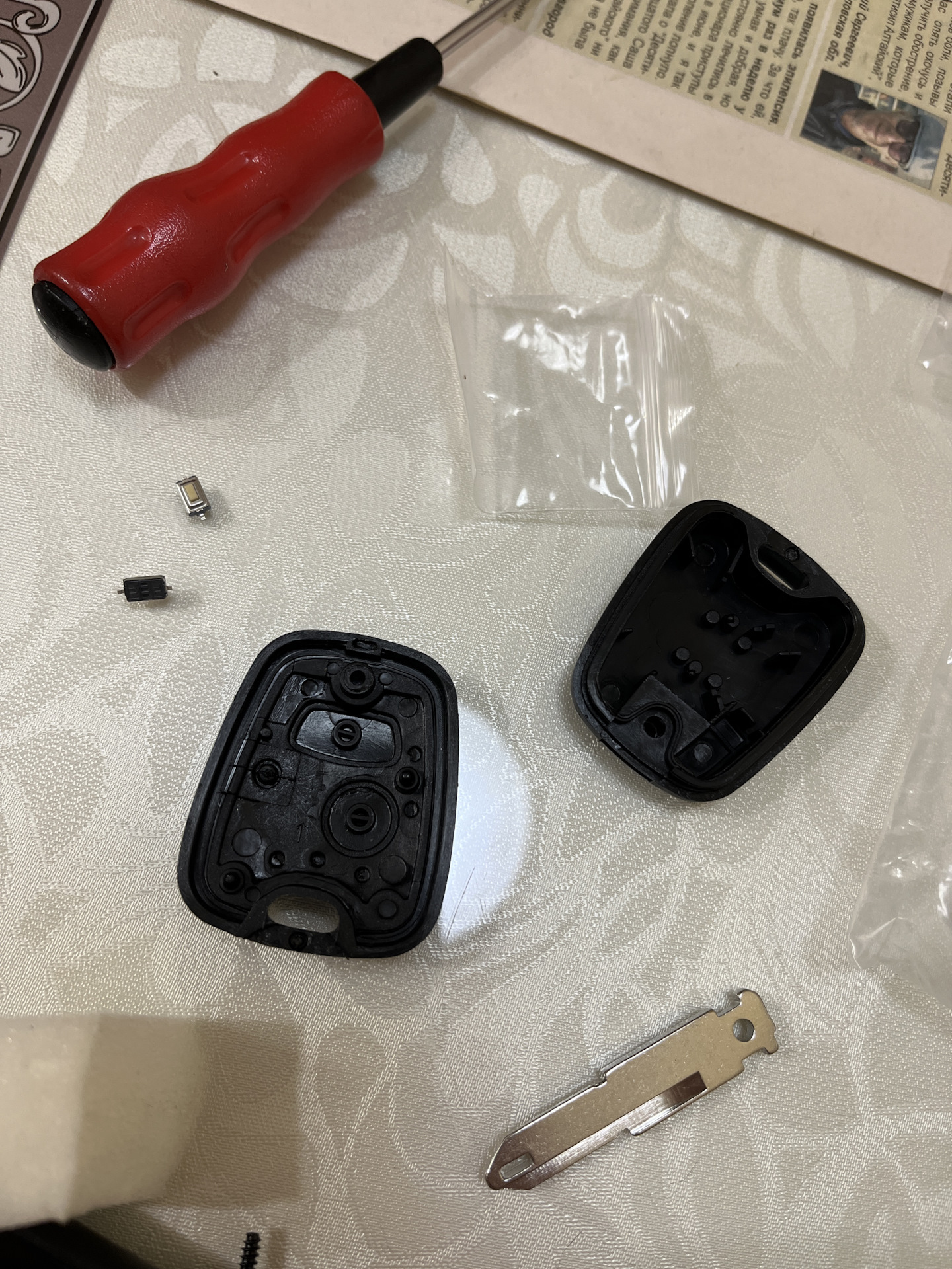 Ремонт ключа. Переделка на выкидной. — Peugeot 206, 1,4 л, 2008 года ...