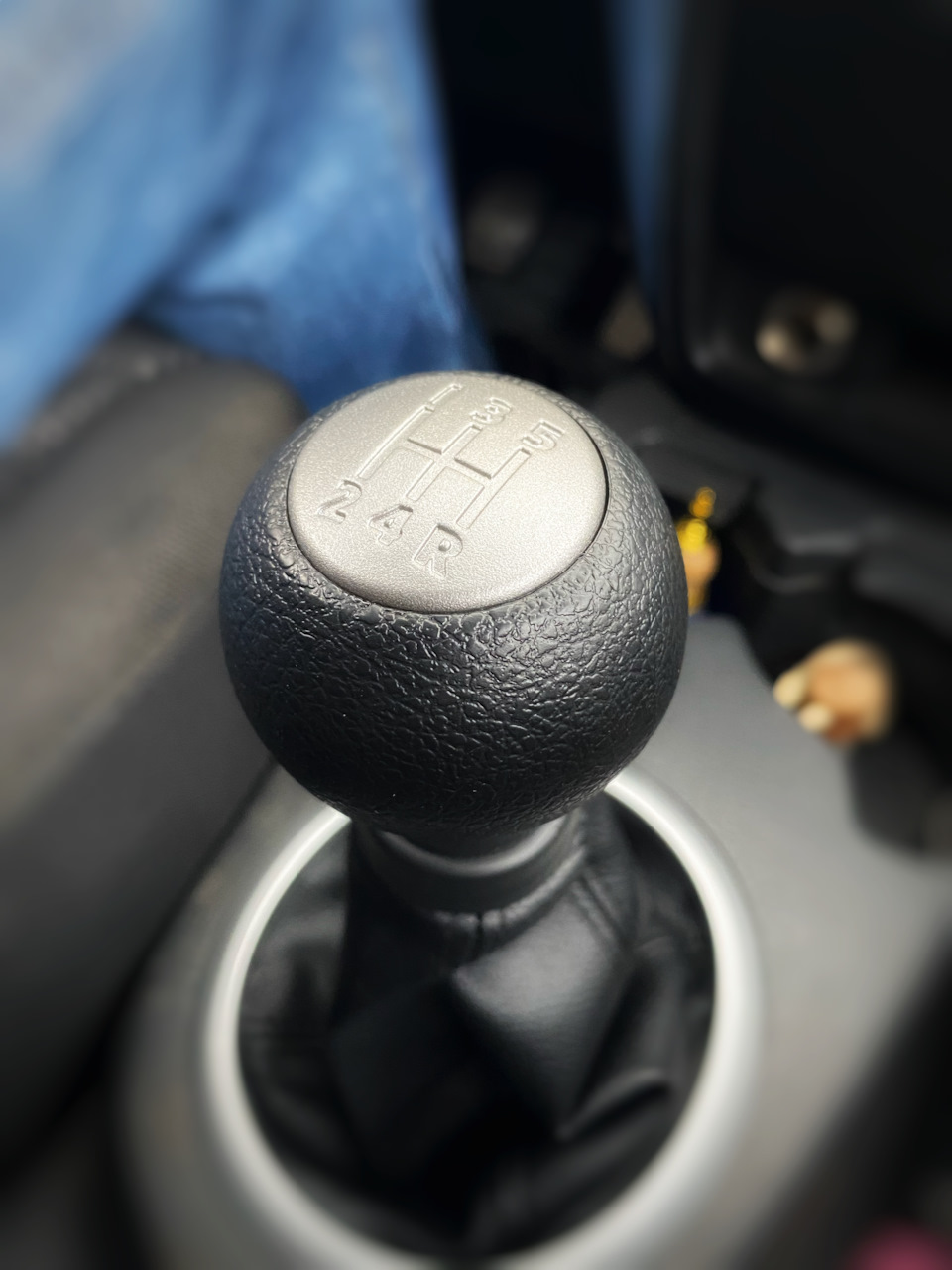 Ручка рычага МКПП Suzuki SX4 1gen (Japan) — DRIVE2