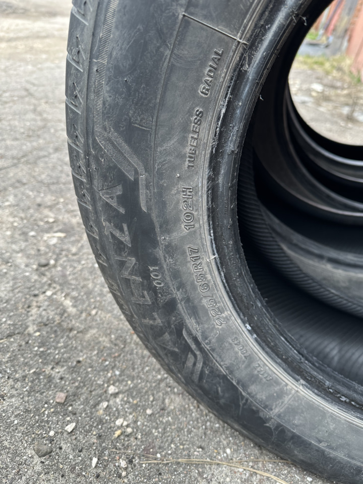 Шины летние Bridgestone 225/65 R17. Б/у | 3 000 ₽ в городе Зеленоград ...