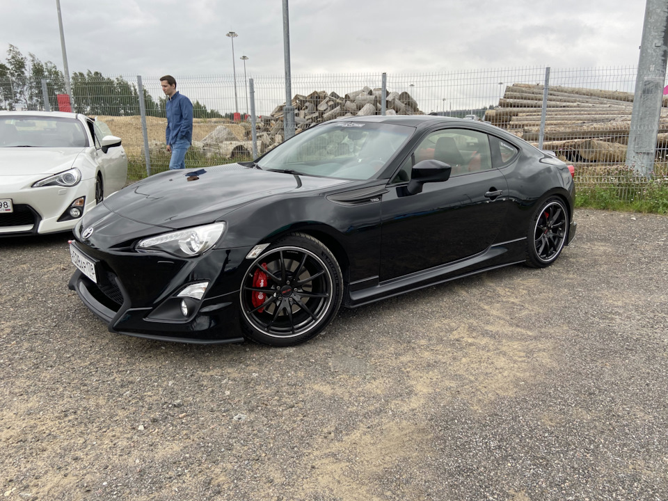 qW1jWxVjVc65NDSf79Foll_BRhk-960.jpg