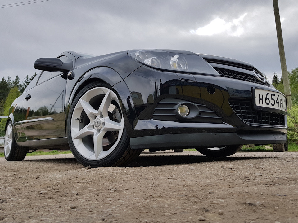 Opel Astra h GTC 2007 колеса