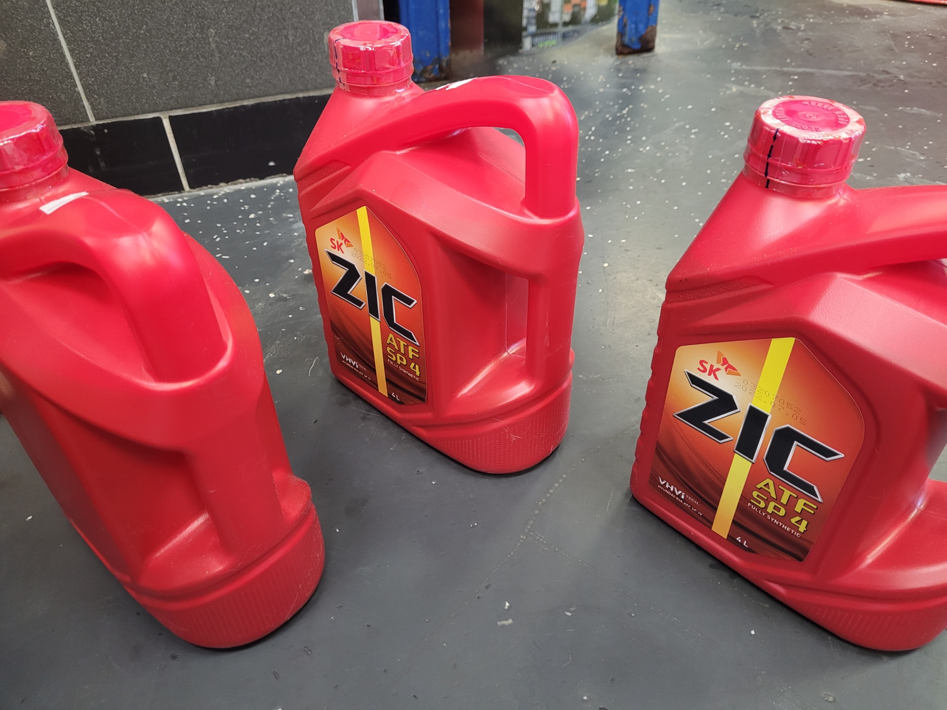 4 автомат. 6 l. 6 2011. 4 артикул. Стойка под масло zic.