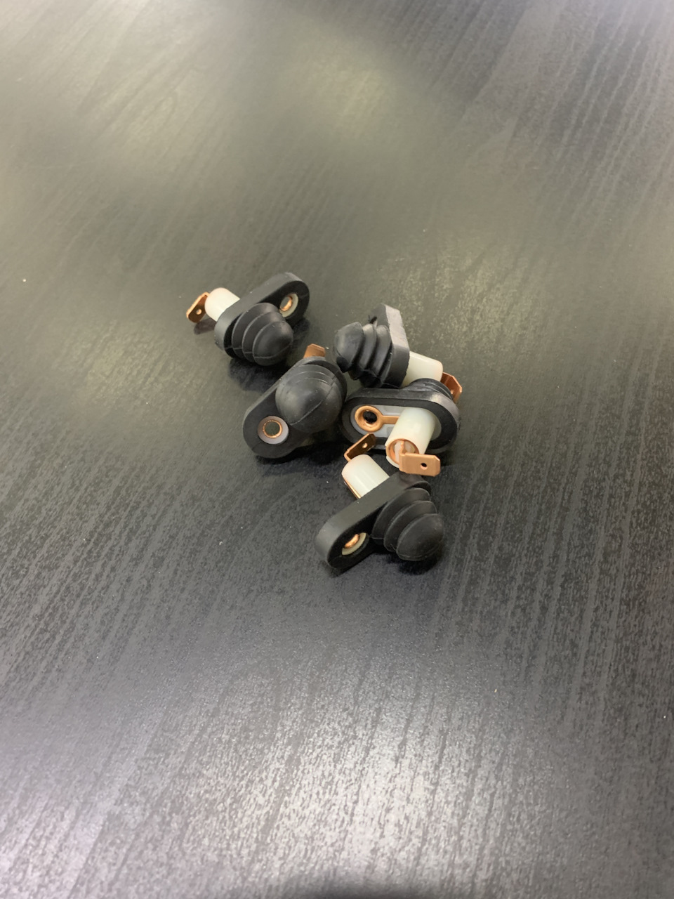 Концевики дверей — УАЗ Patriot, 2,7 л, 2019 года | аксессуары | DRIVE2