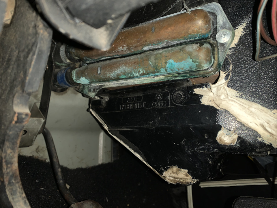 Подтекает патрубок печки — Volkswagen Scirocco (2G), 1,8 л, 1986 года ...