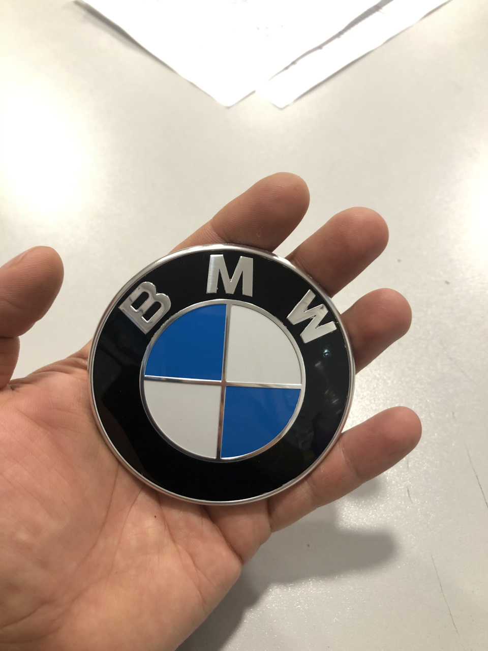 Значок капота — BMW 5 series Touring (E61), 2,5 л, 2005 года | стайлинг ...