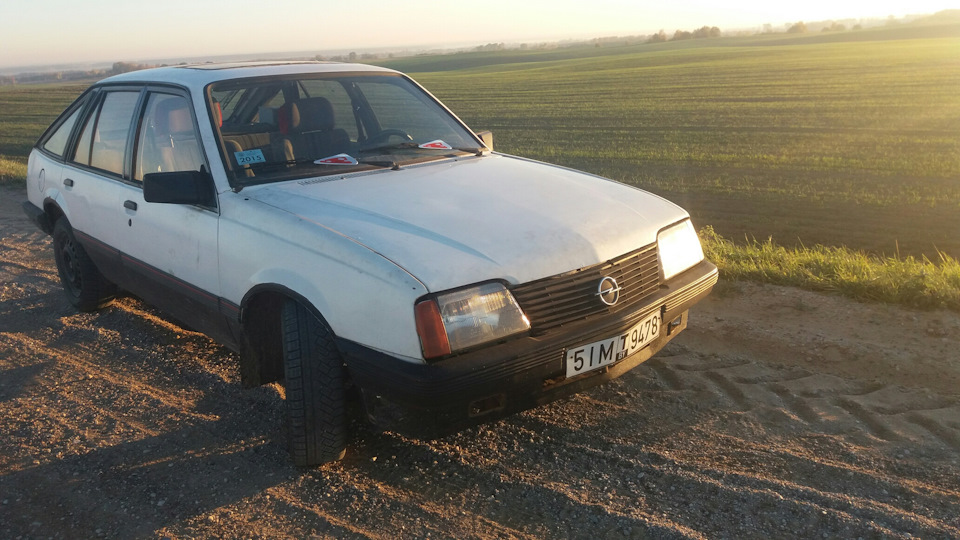 Opel Ascona 1 8