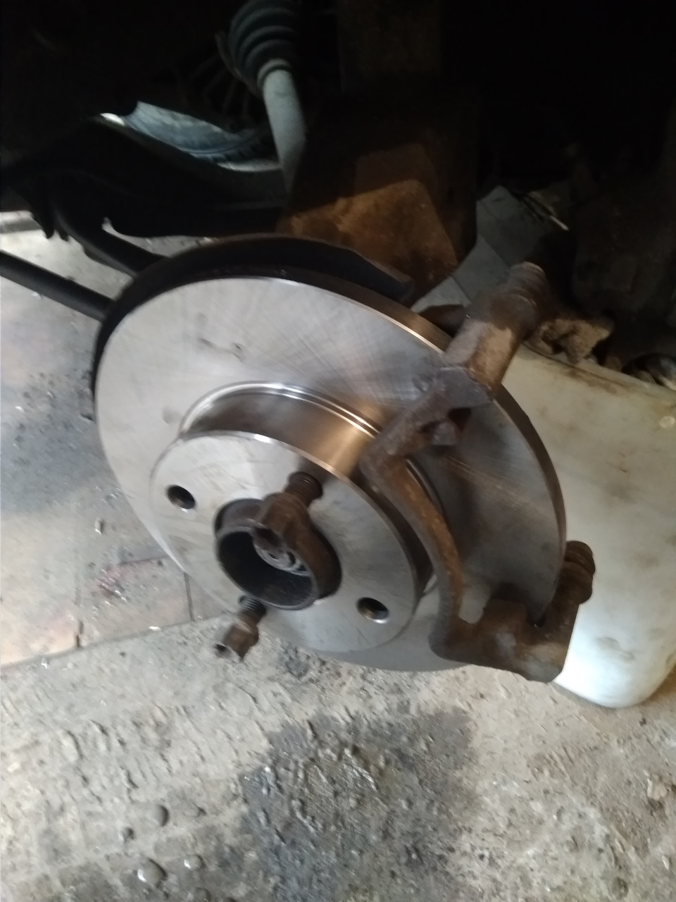 достала вибрация в педаль и руль при торможении — Audi 80 (B3), 1,8 л ...