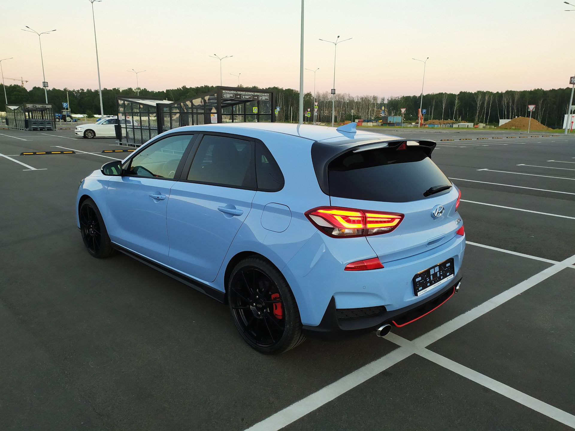 N 2021. Hyundai i30 n Black. Hyundai i30n Red. I30n Wheels. Hyundai i30n r18.