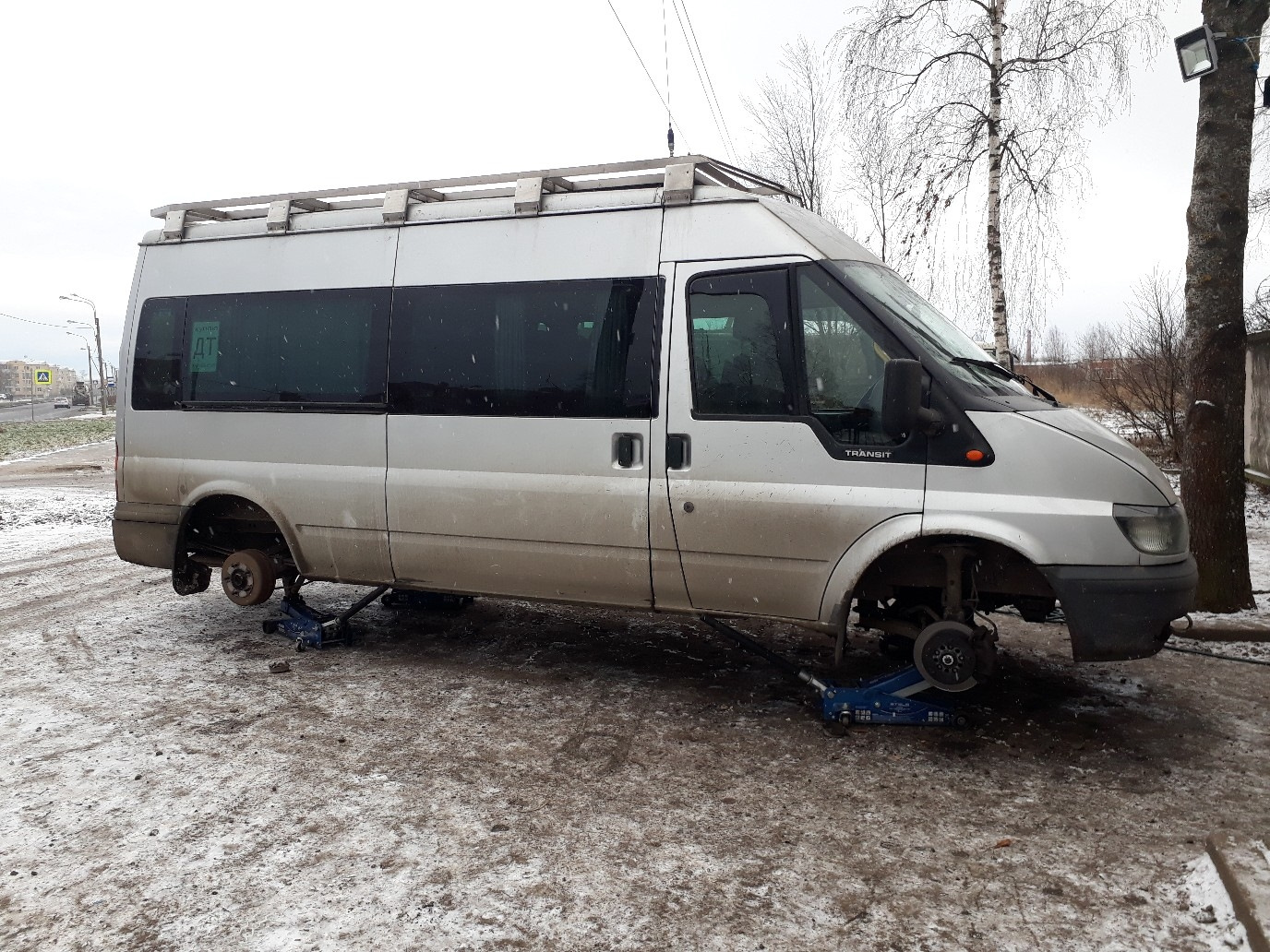 Шины на транзит. Шина Транзит. Шины на Форд Транзит. Ford Transit зима. Зимняя резина на автобус Форд Транзит.