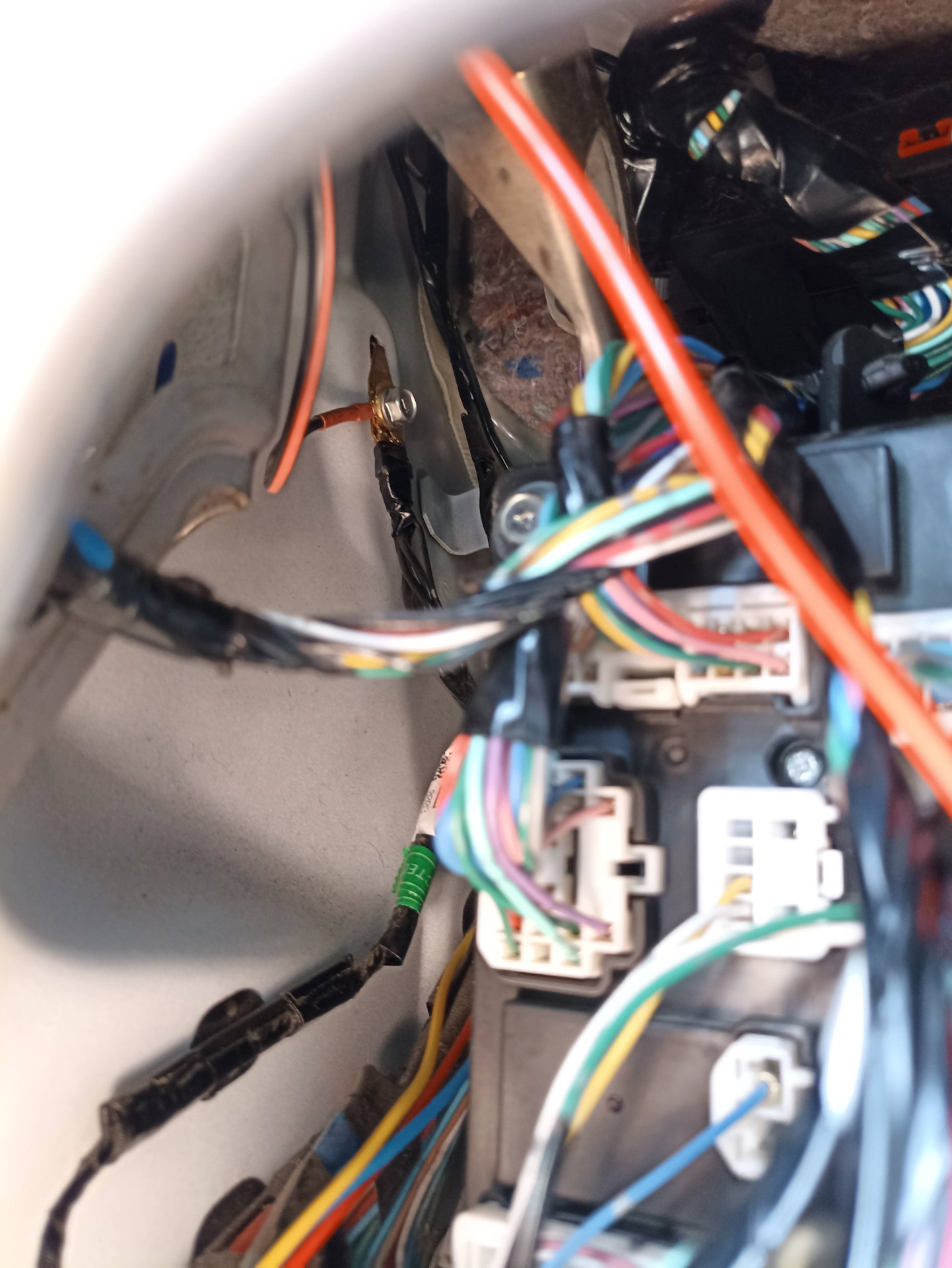 Разъем ETACS для дополнительного оборудования — Mitsubishi ASX, 1,6 л ...