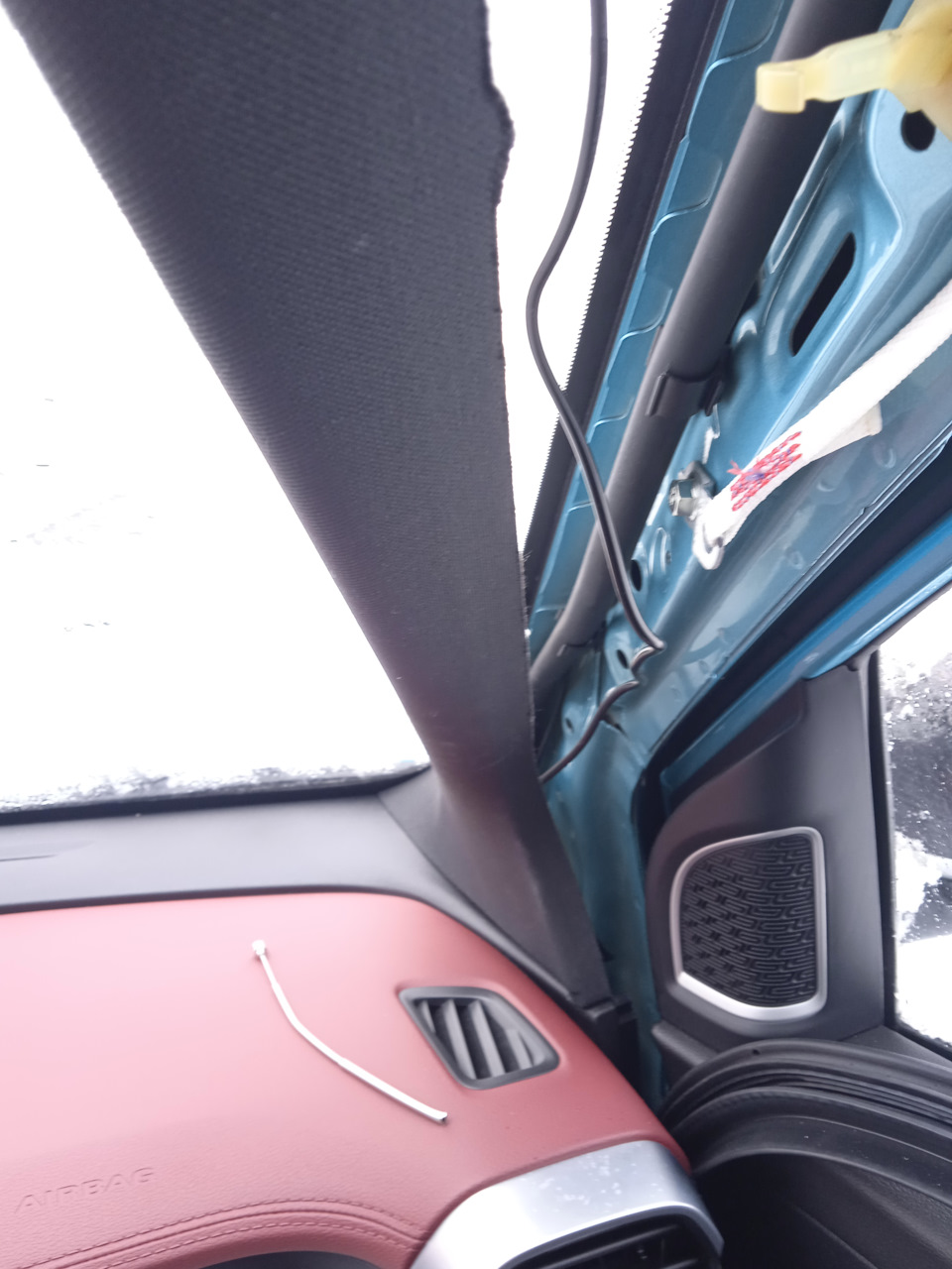 Далее в стойку — Geely Coolray (1G)