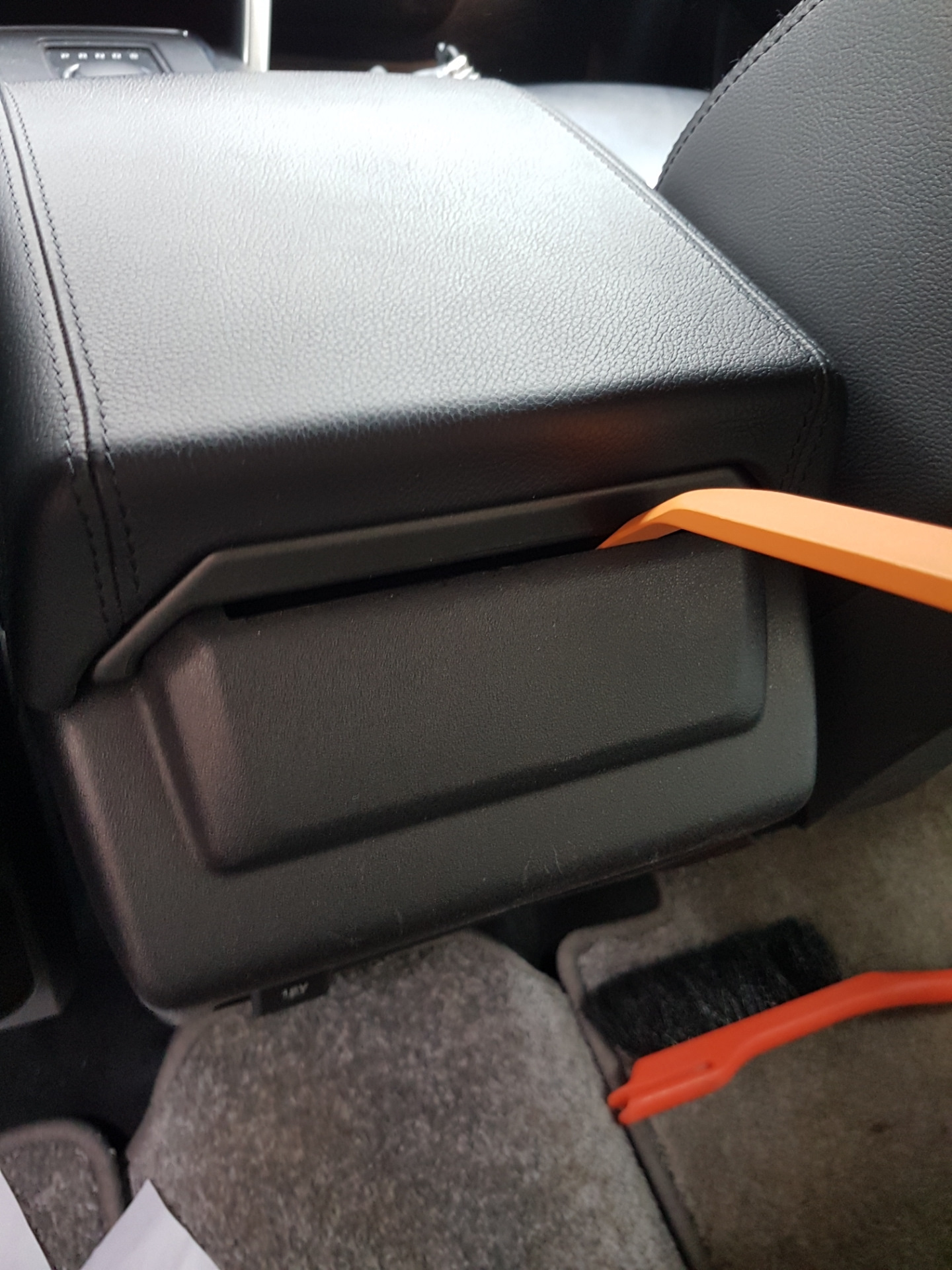 Снятие и разбор подлокотника, перешив в Наппу и сюрприз от JLR — Land ...