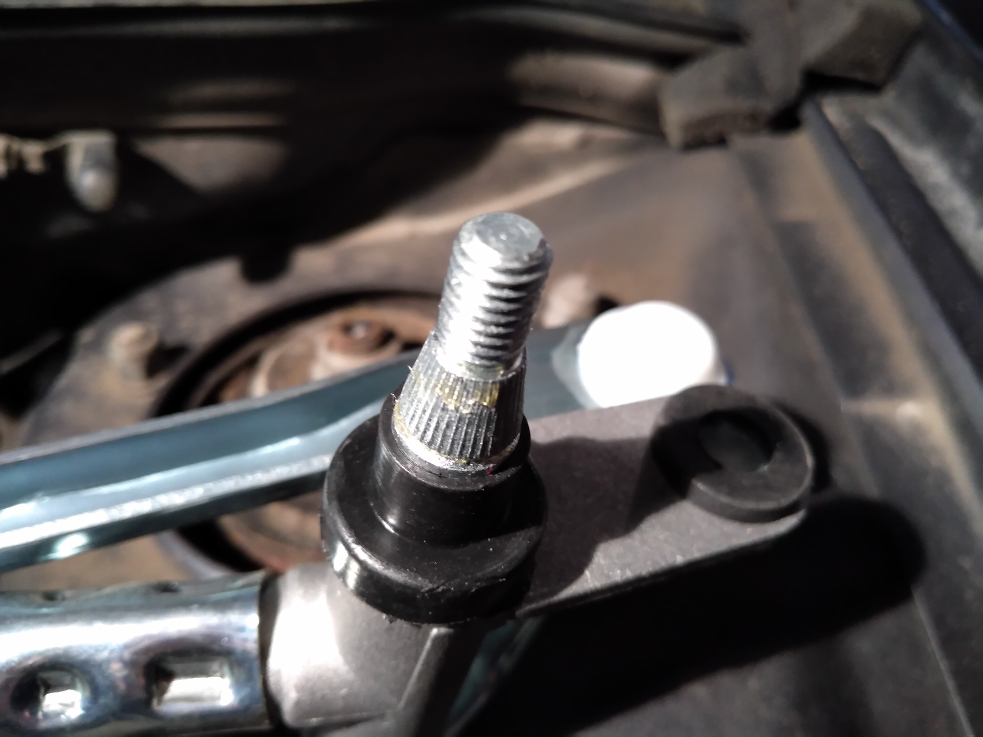 Отказали дворники, замена трапеции стеклоочистителя — Lada Гранта ...