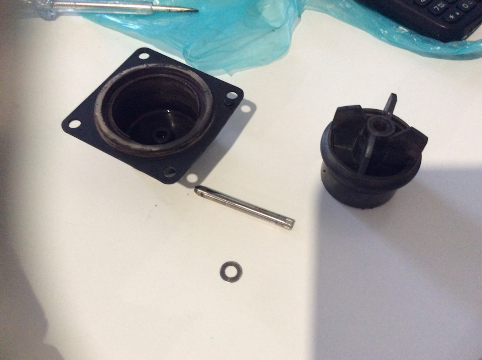 Течь антифриза через дополнительную помпу печки. — BMW 5 series (E39 ...