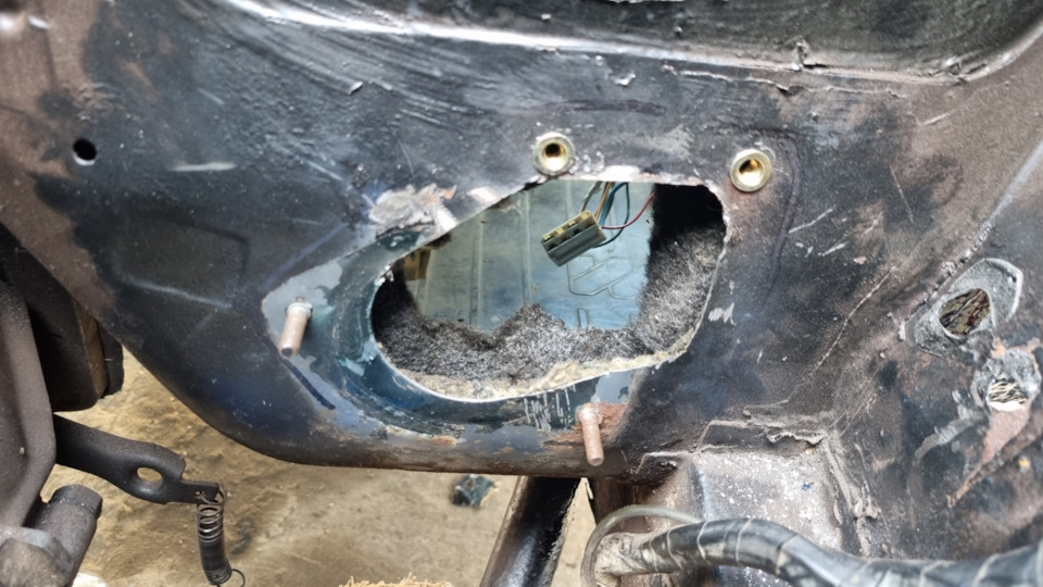 И установлены резьбовые клёпки — ИЖ 2126