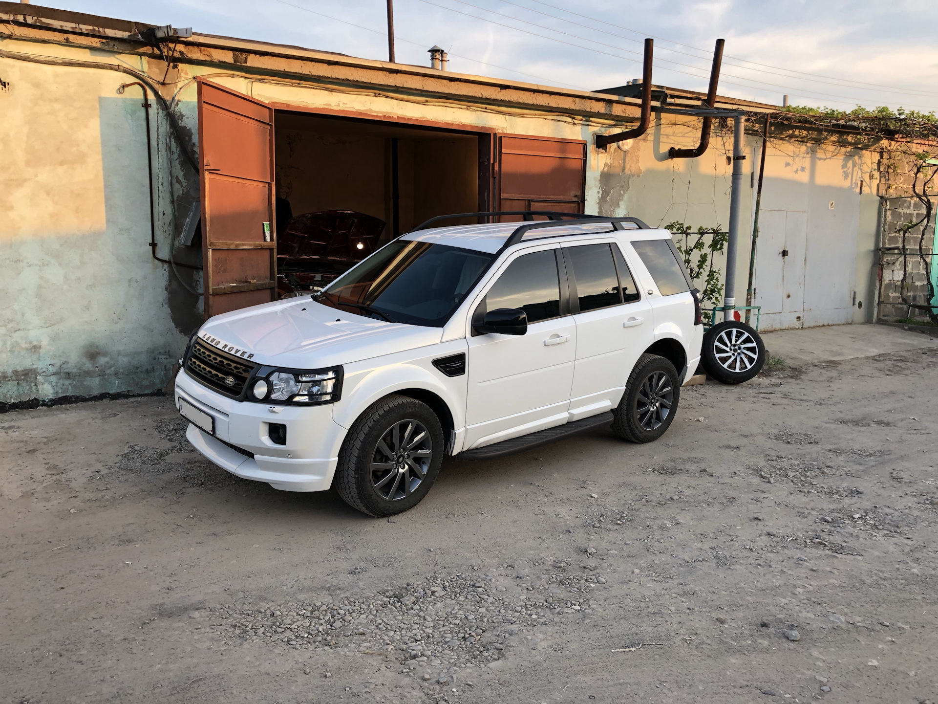 Скрип колеса — Land Rover Freelander 2, 2,2 л, 2011 года | своими руками |  DRIVE2