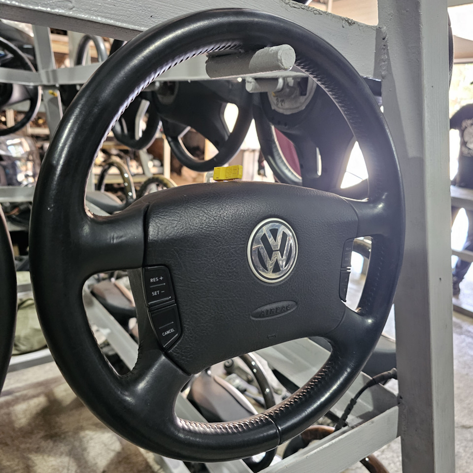 Мультируль VW на Volkswagen Caravelle (T4), Volkswagen Golf Mk4, Volkswagen Multivan (T4), Volkswagen Passat B5, Volkswagen Transporter T4. Б/у | 9 500 ₽ в городе Караганда | DRIVE2