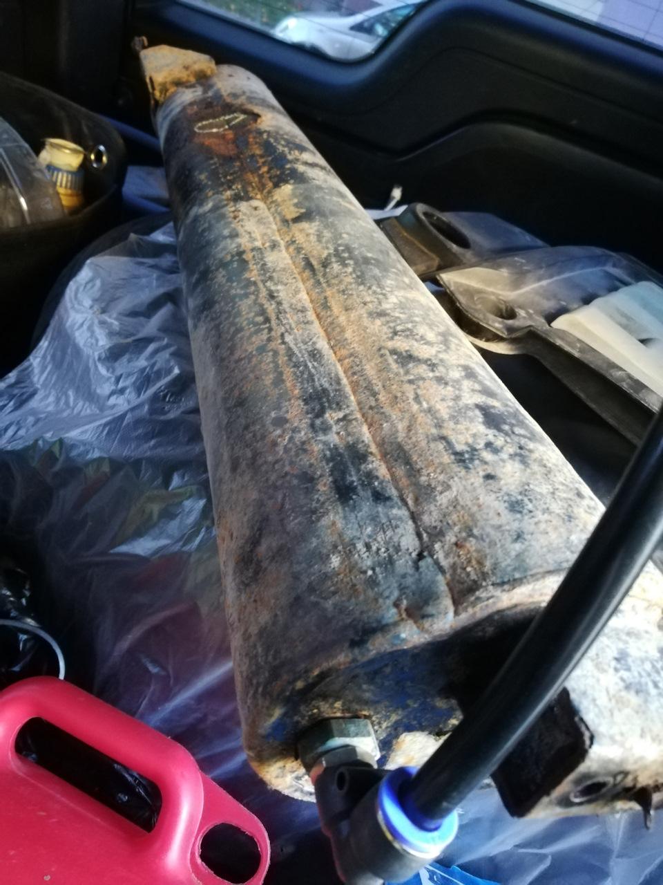 Пневма! Замена ресивера. — Land Rover Discovery III, 4,4 л, 2006 года ...