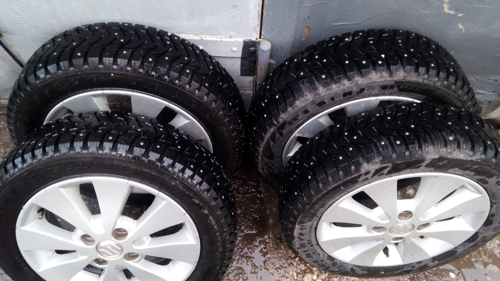 Зимняя резина на сузуки. Jimny 215/75 r15. Dotz modular beadlock r15. Гранд витара на резине 235/60 r18. Зимние шины сузуки свифт.