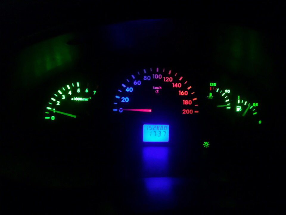 Замена лампочек в Приборке — Lada Калина седан, 1,6 л, 2008 года ...