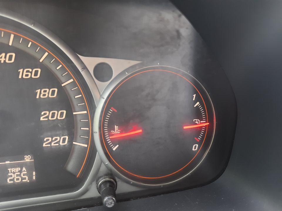 На каком уровне должна быть стрелка охлаждающей жидкости? — Honda CR-V ...