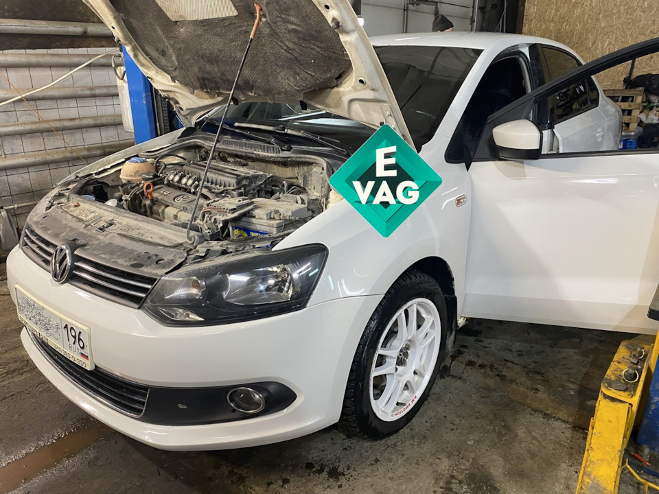 VW Polo Sedan 1.6 (CFNA) АКПП. Заварили трещину на выпускном коллекторе ...