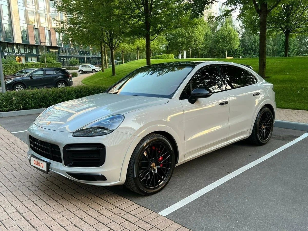 Порше кайен 2021 года. Porsche Cayenne Coupe GTS. Porsche Cayenne GTS.