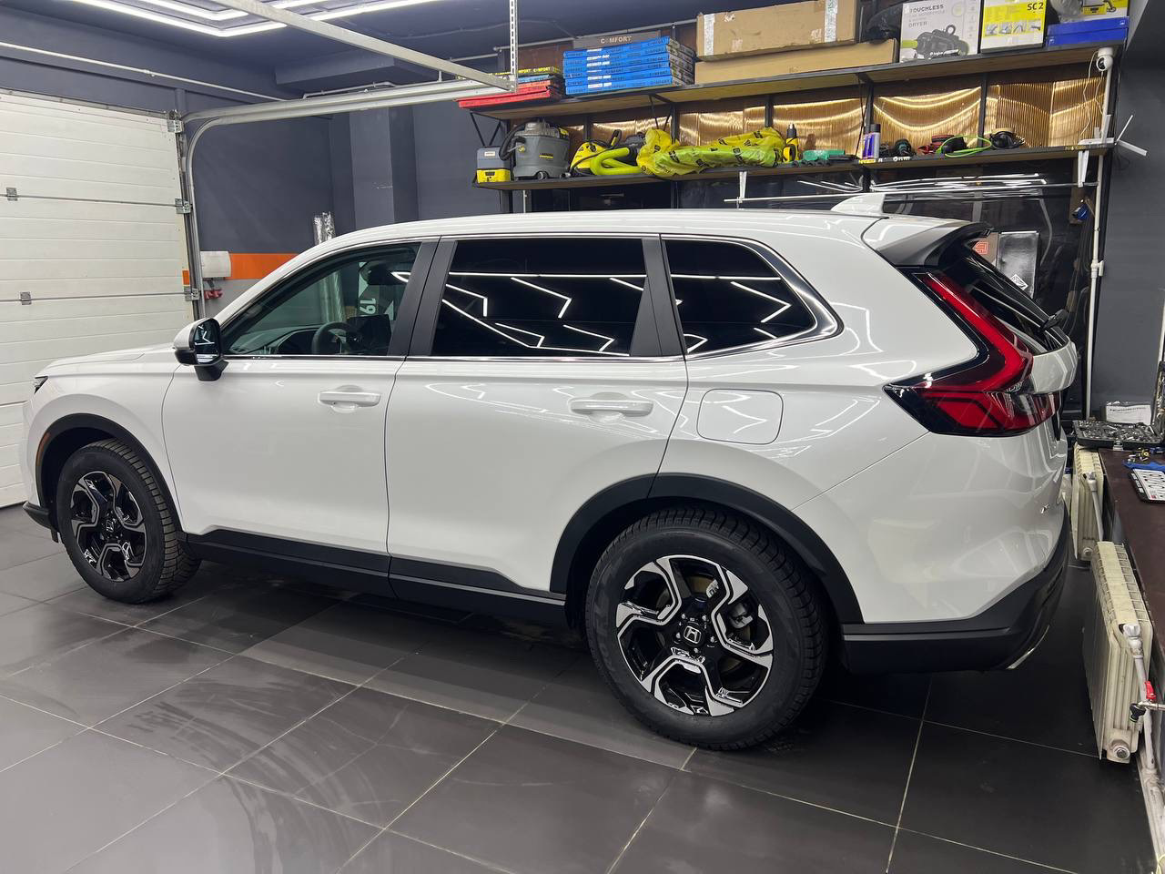 Vega 190,300 Тонировка, Атермалка — Honda CR-V (6G), 1,5 л, 2023 года ...