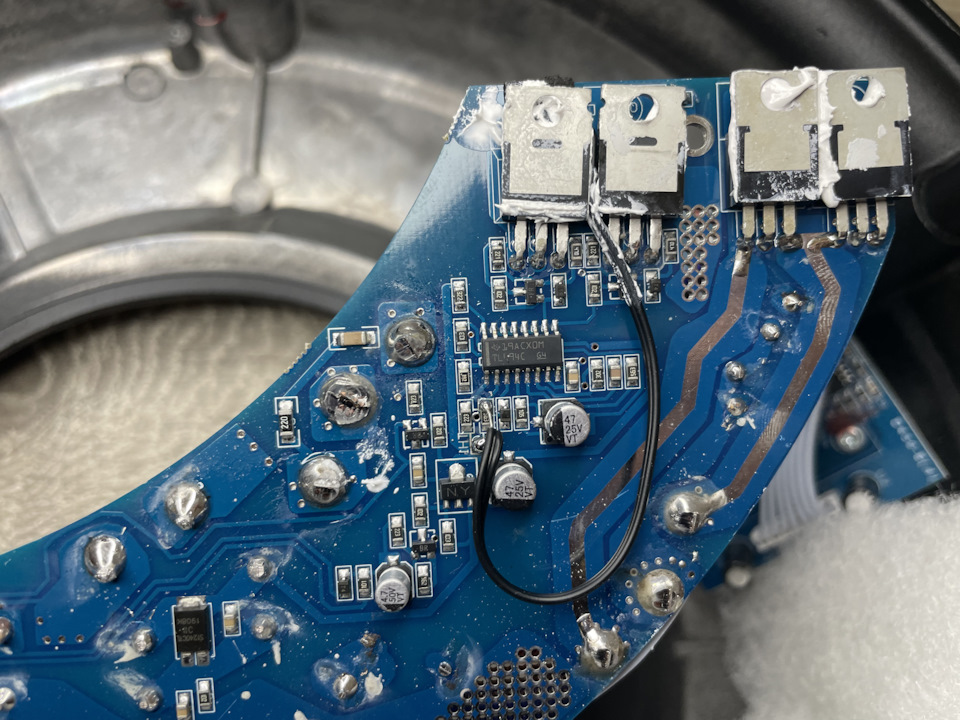 Бас без хлопот: обзор сабвуфера для установки в запасное колесо MBQ AS ...