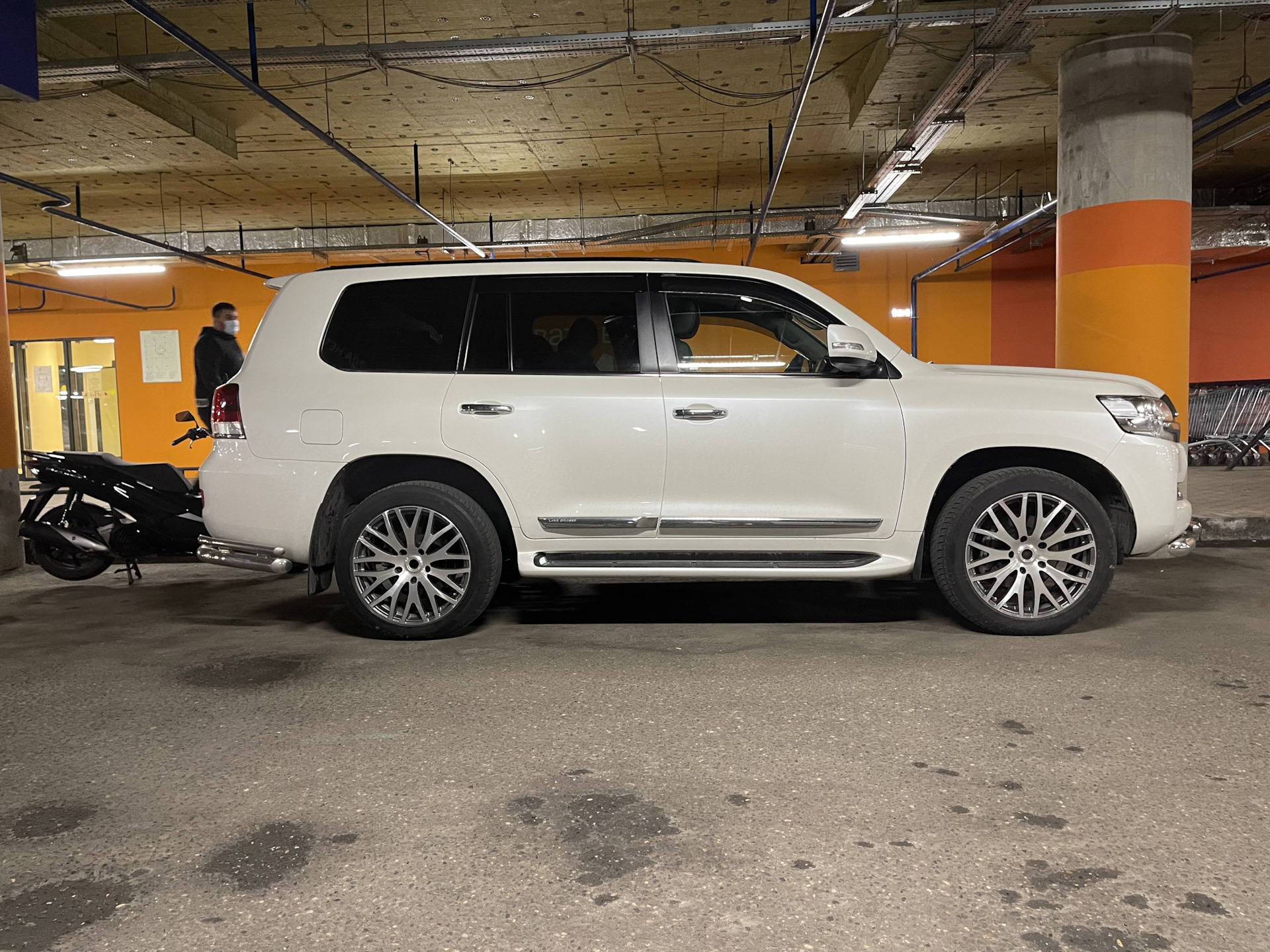 Идем под 200. Максимальная скорость волги 3110. Идем под 200. Волга газ 3110 разгон до 100. Идем под 200.